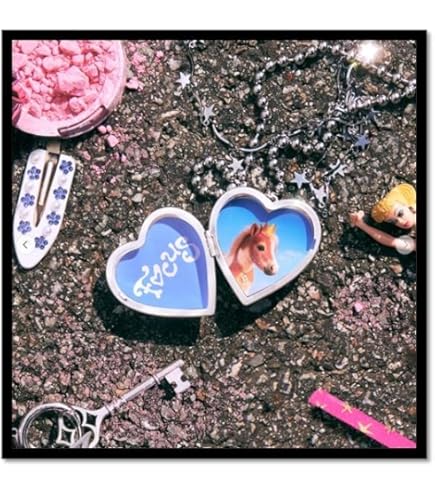 Amazon.com: Hearts2Hearts The Chase 1st Single Album (Mini Book 2